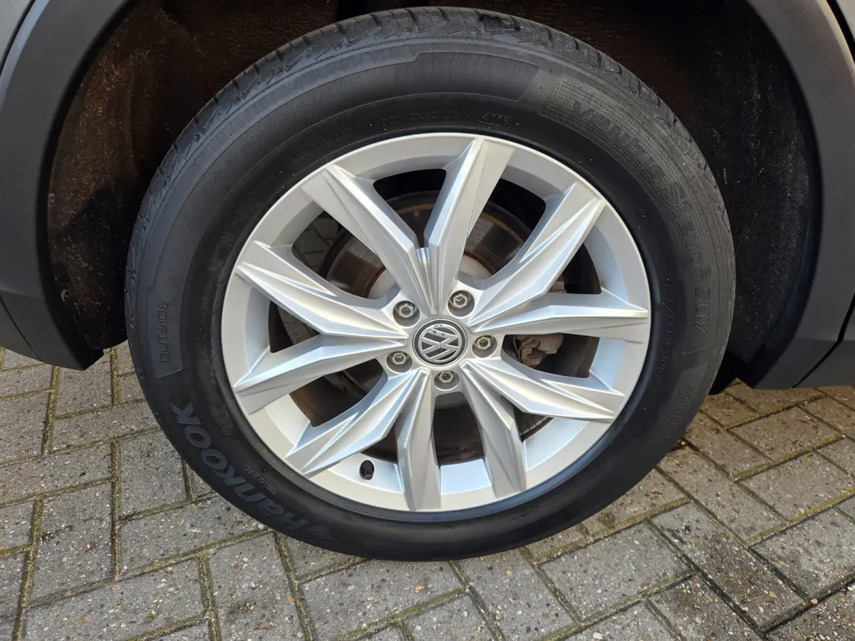 1.4 TSI 4Motion Highline automaat/ Elec. achterklep/ elec. wegkl. trekhaak/ Parkeersensoren v+a/ Rijklaarprijs!