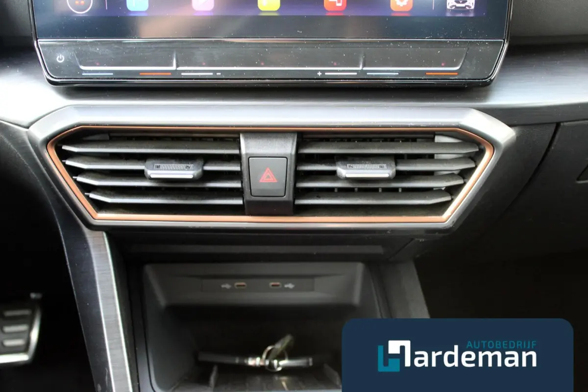 1.4 e-Hybrid VZ Performance Carplay Camera
