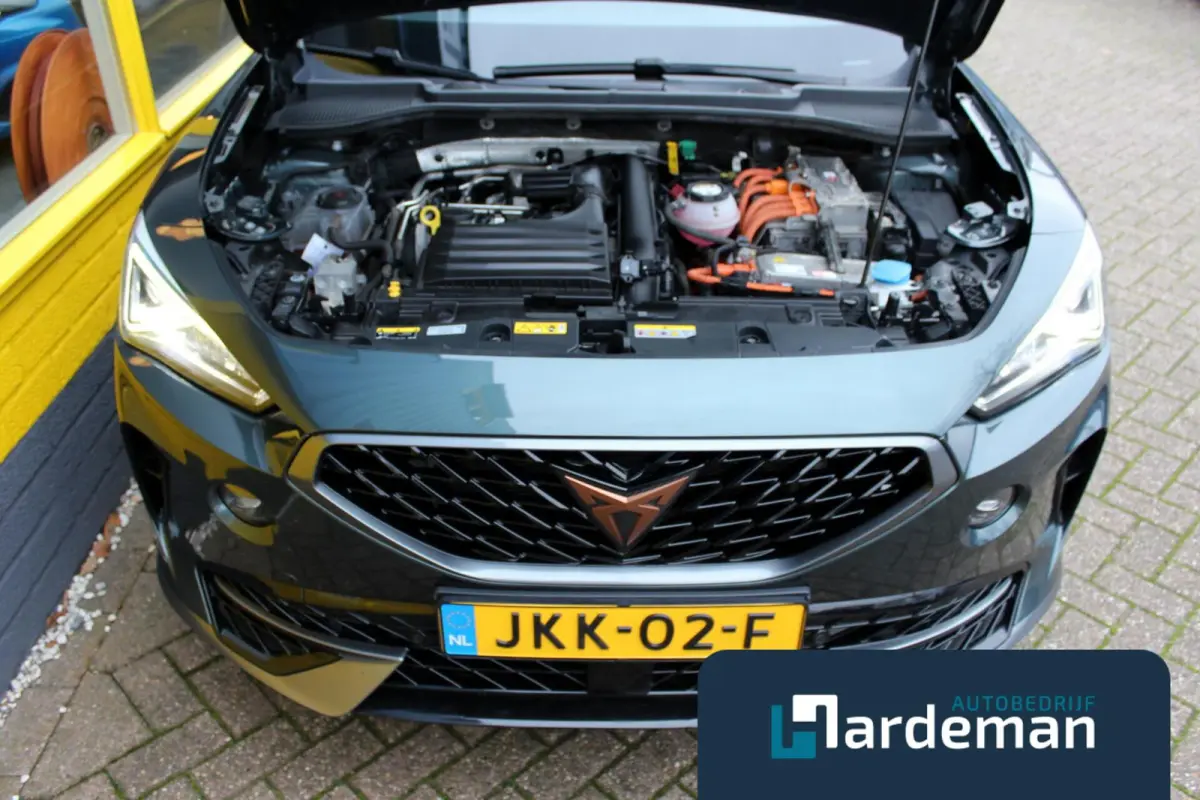 1.4 e-Hybrid VZ Performance Carplay Camera