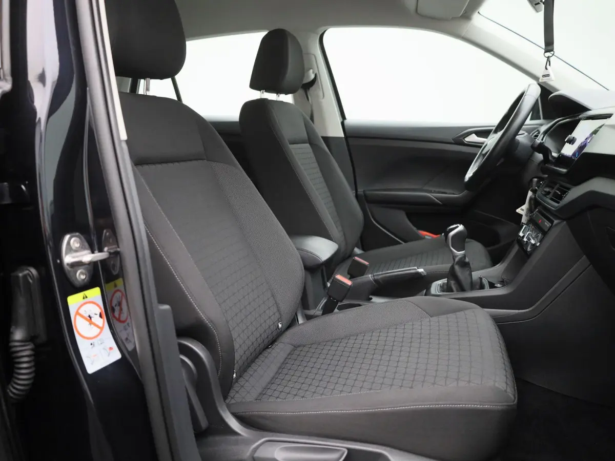1.0 TSI Life | Apple Carplay / Android Auto | Cruise Control | Achteruitrijcamera | Lichtmetalen Velgen |