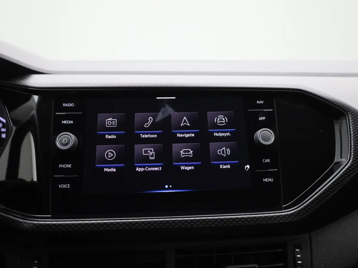 1.0 TSI Life | Apple Carplay / Android Auto | Cruise Control | Achteruitrijcamera | Lichtmetalen Velgen |