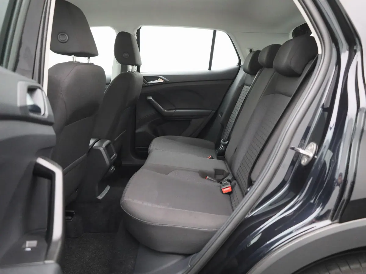 1.0 TSI Life | Apple Carplay / Android Auto | Cruise Control | Achteruitrijcamera | Lichtmetalen Velgen |