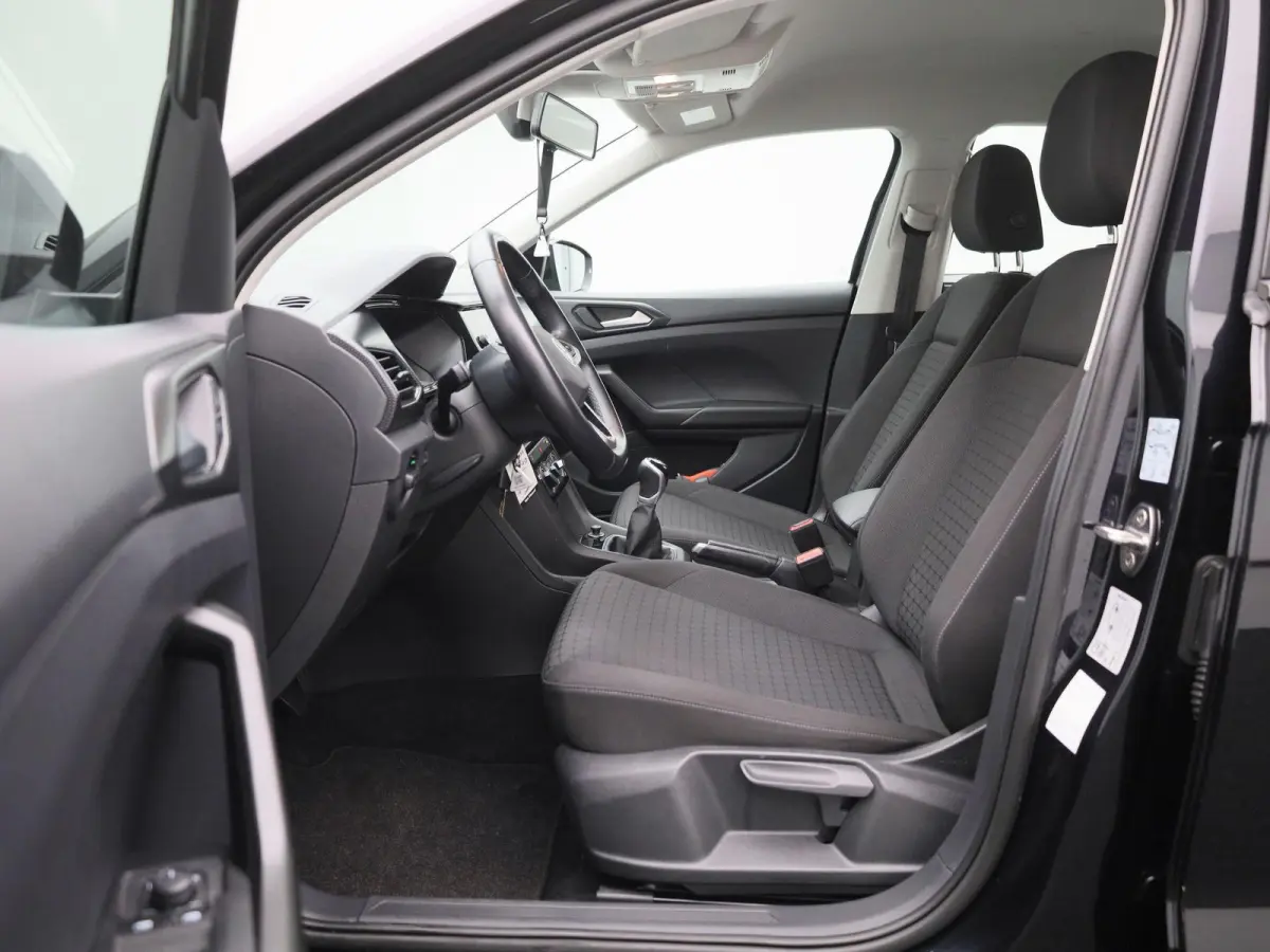 1.0 TSI Life | Apple Carplay / Android Auto | Cruise Control | Achteruitrijcamera | Lichtmetalen Velgen |