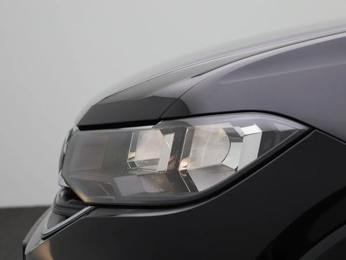 1.0 TSI Life | Apple Carplay / Android Auto | Cruise Control | Achteruitrijcamera | Lichtmetalen Velgen |