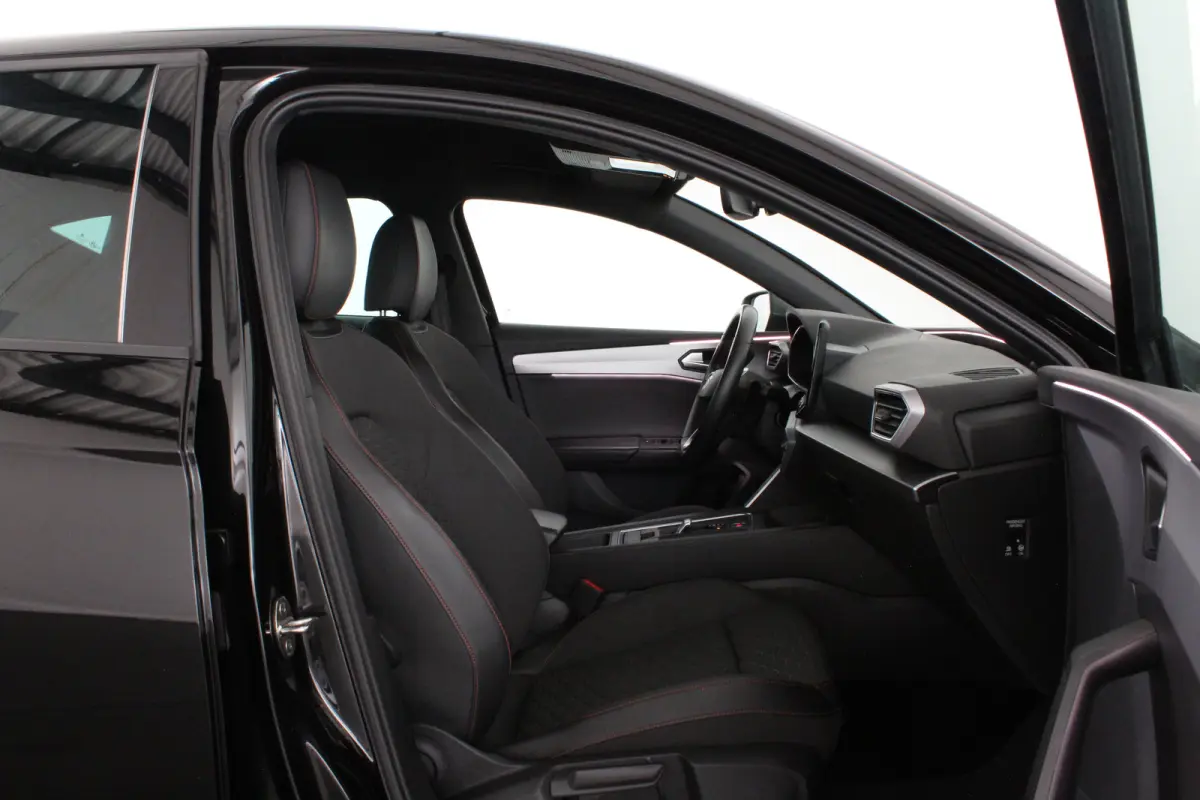 1.4 TSI eHybrid PHEV FR > SOH 100%!/18inch/Winterpakket/Matrix-LED