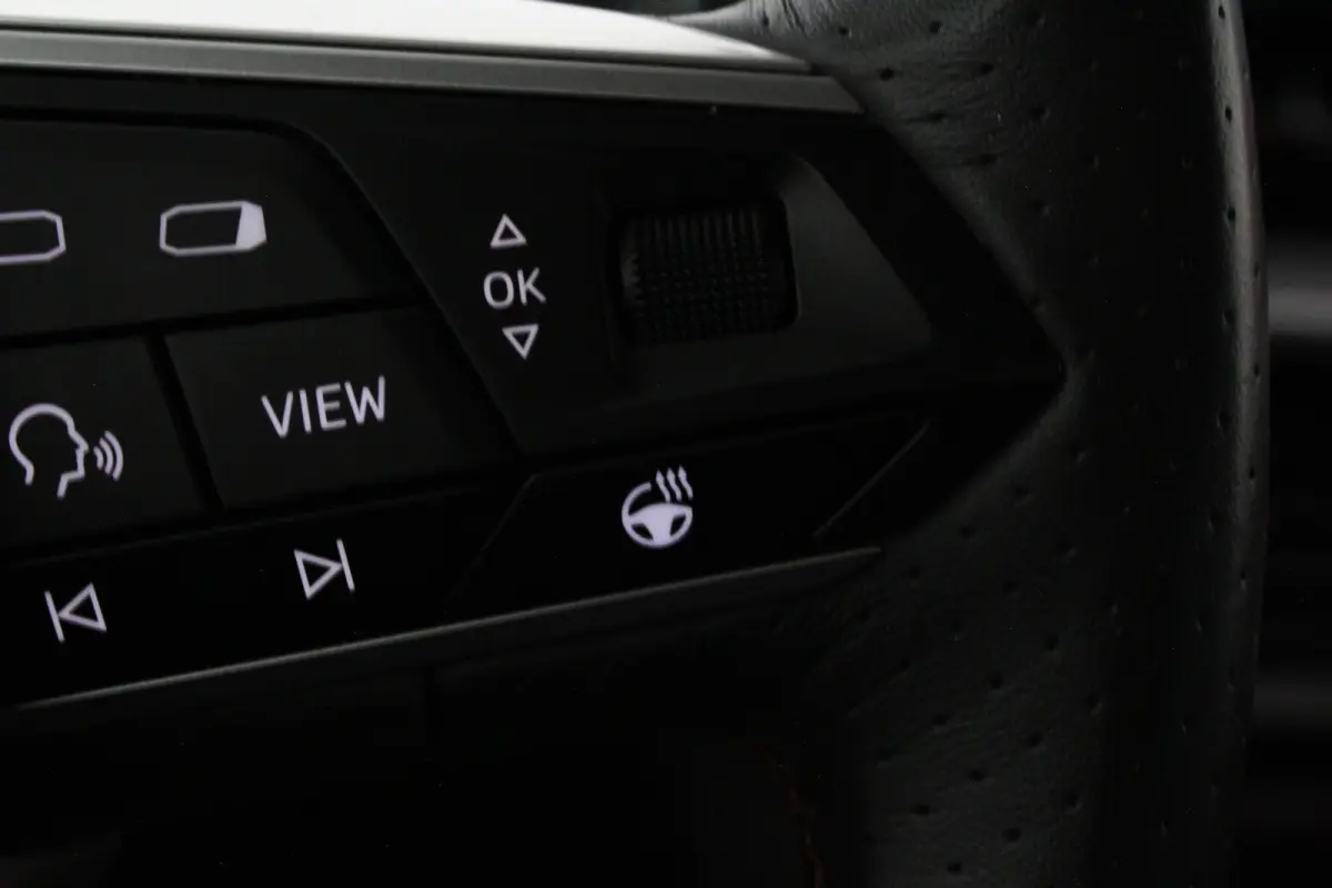 1.4 TSI eHybrid PHEV FR > SOH 100%!/18inch/Winterpakket/Matrix-LED