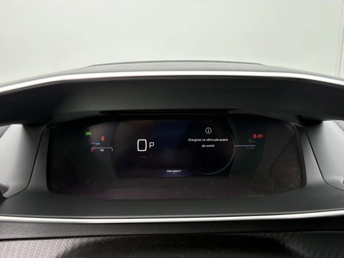 1.2 Hybrid 145 GT Van € 44.979,- voor € 37.643,-!! | Panoramisch schuifdak | Stoelverwarming | Camera | Apple Carplay/Android Auto