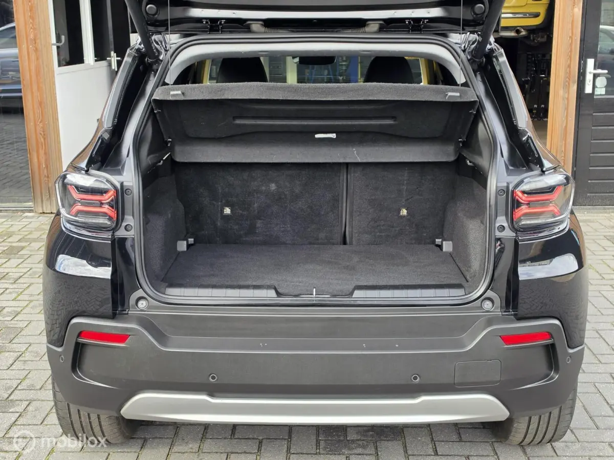 SUMMIT 54kWh ACC CAMERA KEYLESS CARPLAY STOELVERWARMING