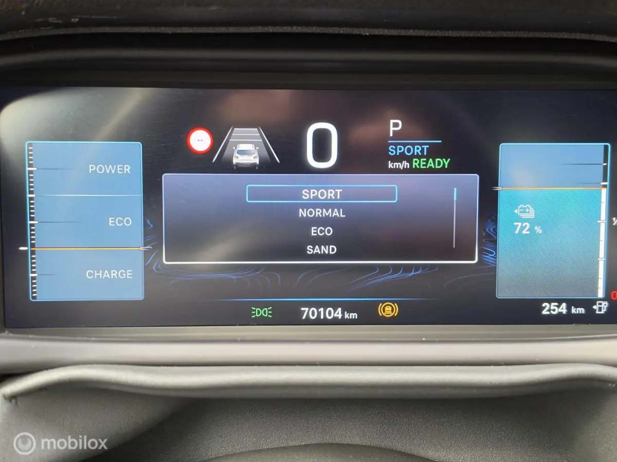 SUMMIT 54kWh ACC CAMERA KEYLESS CARPLAY STOELVERWARMING