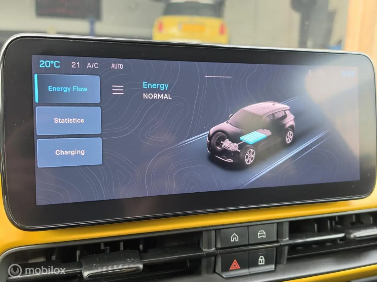 SUMMIT 54kWh ACC CAMERA KEYLESS CARPLAY STOELVERWARMING