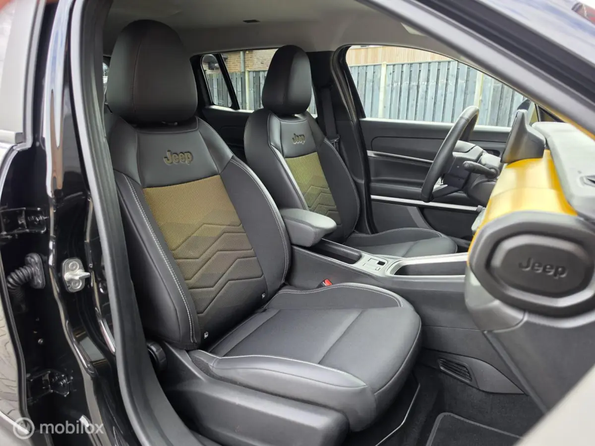 SUMMIT 54kWh ACC CAMERA KEYLESS CARPLAY STOELVERWARMING