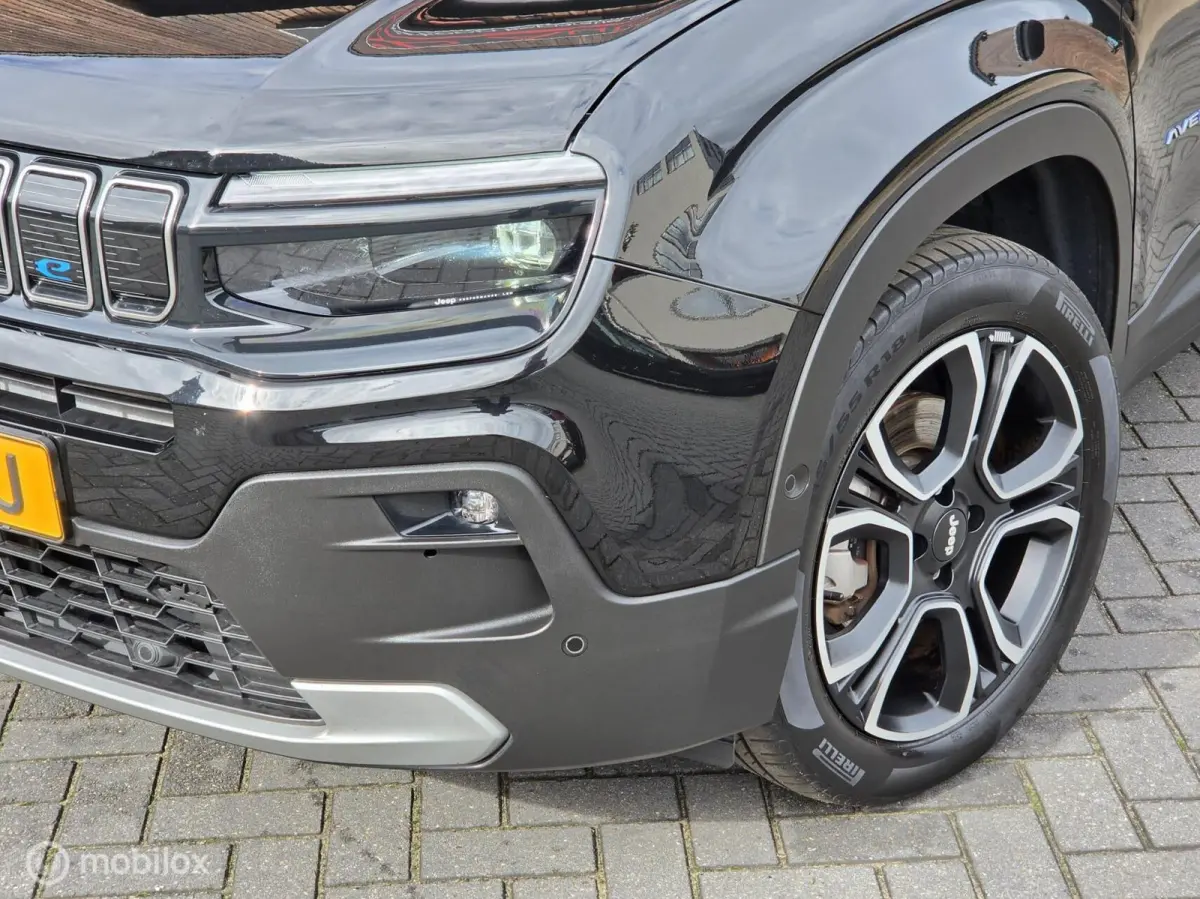SUMMIT 54kWh ACC CAMERA KEYLESS CARPLAY STOELVERWARMING