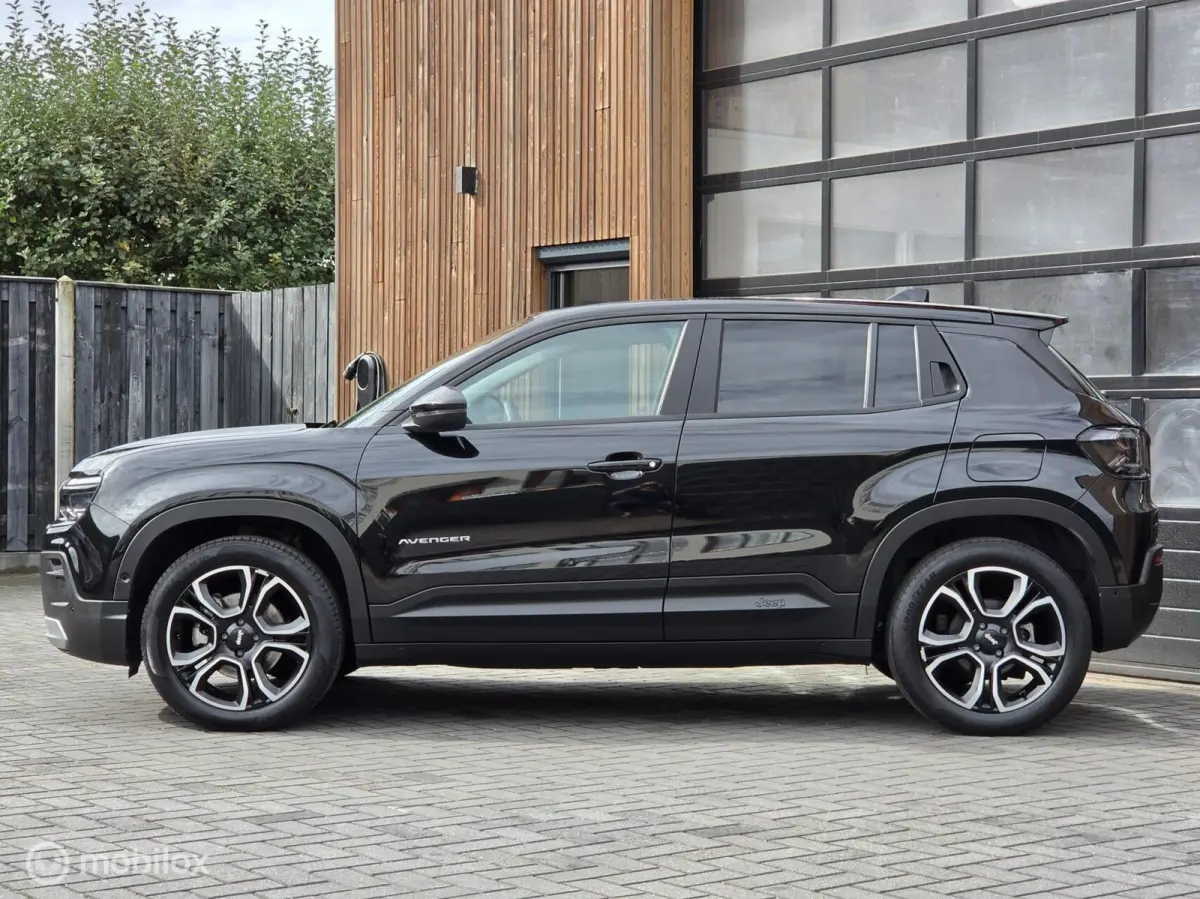 SUMMIT 54kWh ACC CAMERA KEYLESS CARPLAY STOELVERWARMING