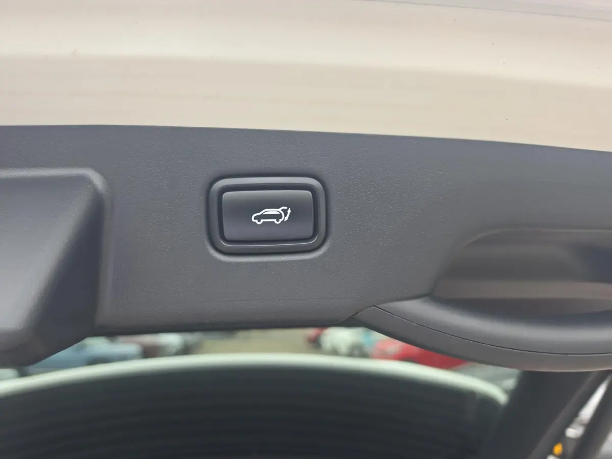 1.6 GDi Hybrid DynamicPlusLine | Navigatie | Climate control | Head up display | Stoel + Stuurverwarming | Elektrische achterklep