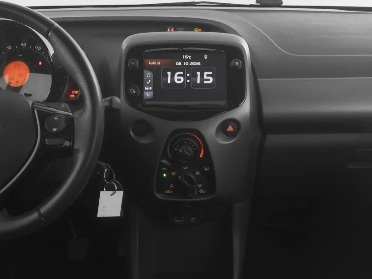 1.0 VVT-i x-play Automaat | AIRCO | CAMERA ✅ 1e Eigenaar !