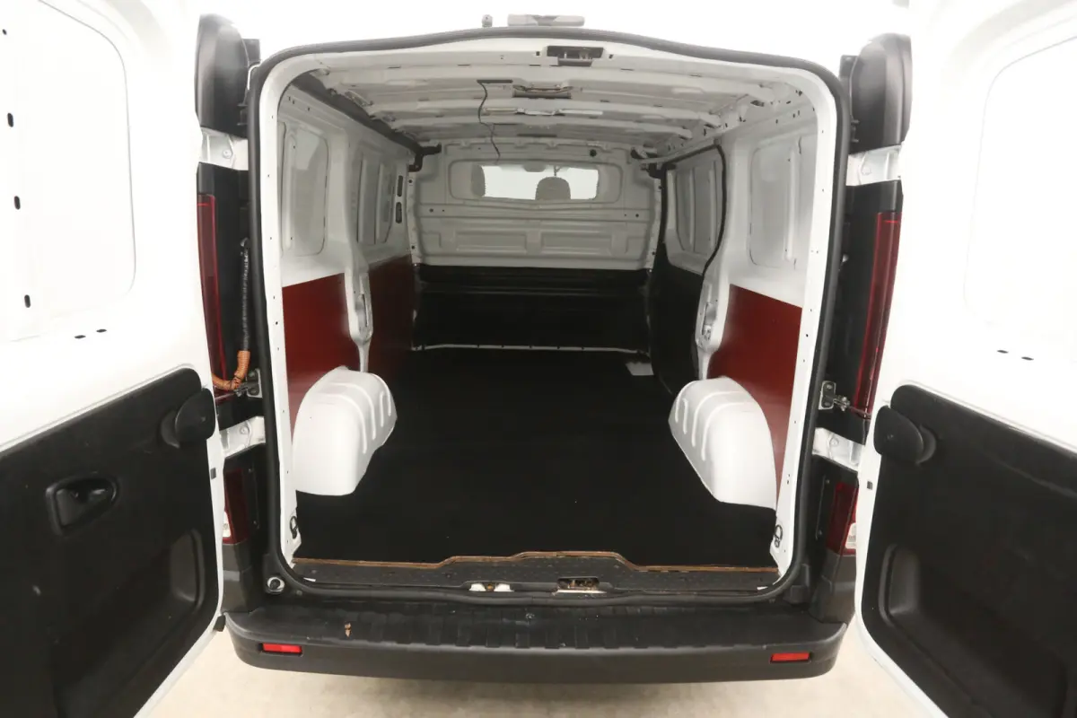 1.6 CDTI L1H1 | Airco | Camera | Carplay | 3 Zits | Elektrpakket
