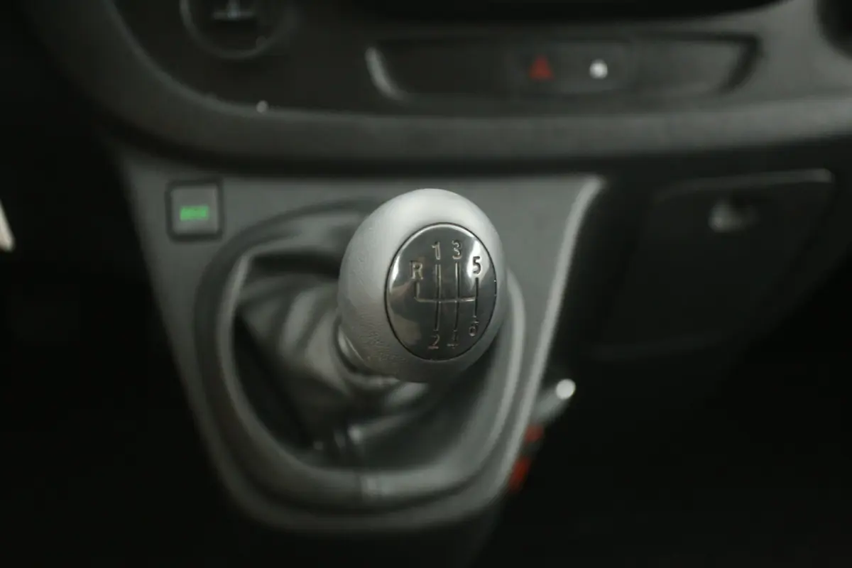 1.6 CDTI L1H1 | Airco | Camera | Carplay | 3 Zits | Elektrpakket