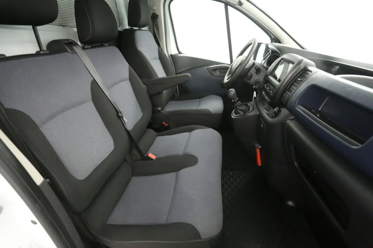 1.6 CDTI L1H1 | Airco | Camera | Carplay | 3 Zits | Elektrpakket