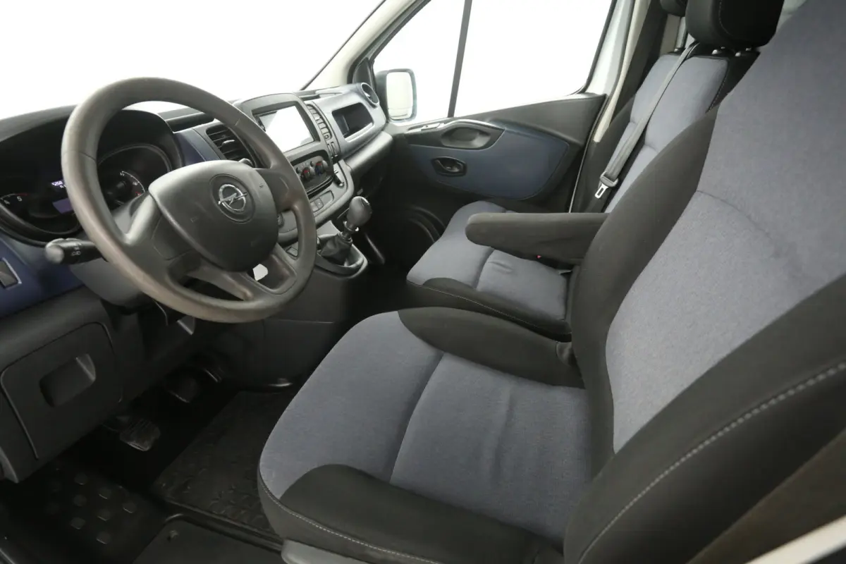 1.6 CDTI L1H1 | Airco | Camera | Carplay | 3 Zits | Elektrpakket