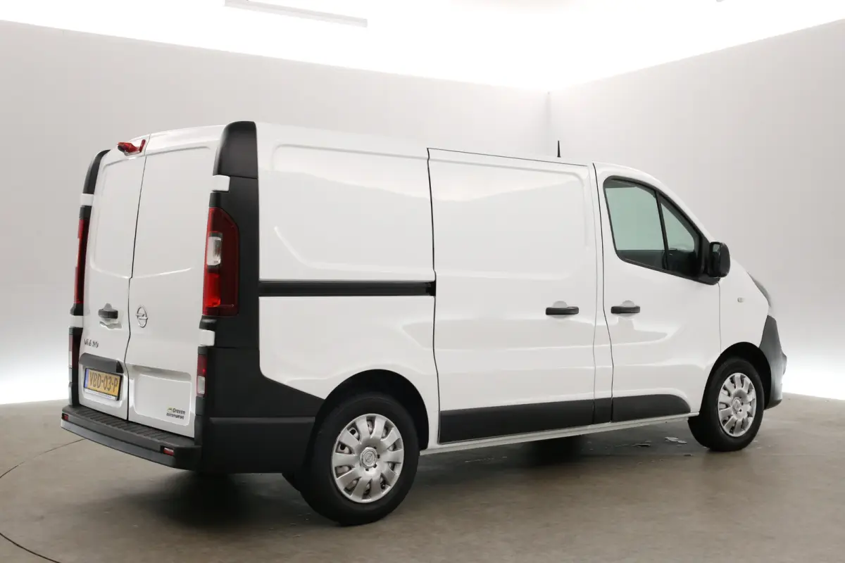 1.6 CDTI L1H1 | Airco | Camera | Carplay | 3 Zits | Elektrpakket