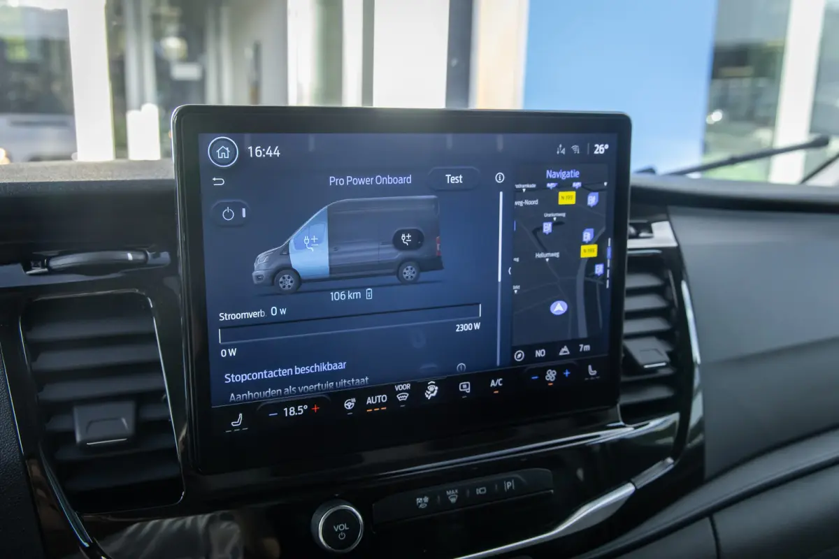 350 L3H2 Trend 68 kWh | Apple Carplay/Android Auto | Dodehoekdetectie | Rondomzicht camera | Stoel- Stuurverwarming | Zijwandbekleding laadruimte | Apple Carplay/Android Auto|telefoonintegra