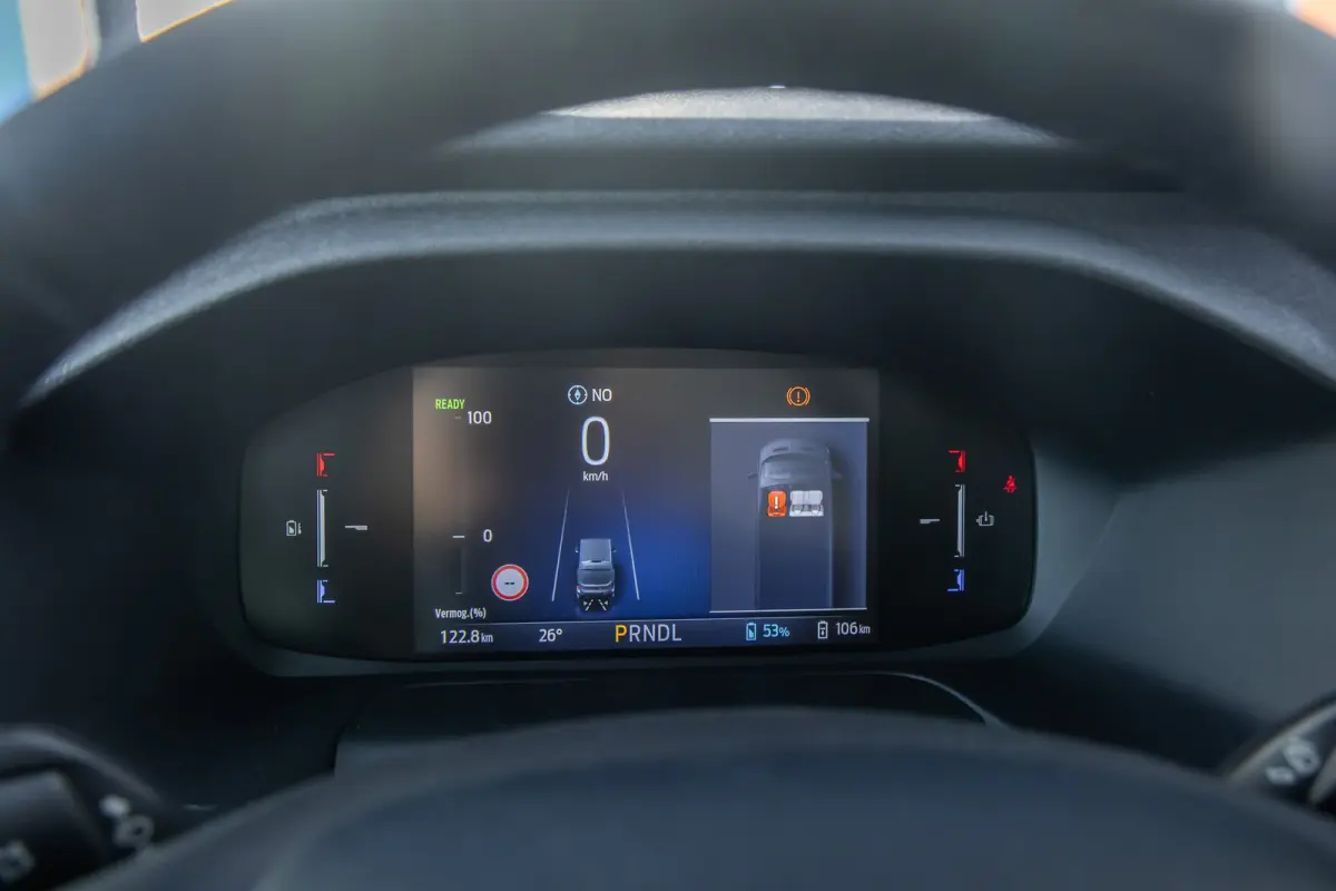350 L3H2 Trend 68 kWh | Apple Carplay/Android Auto | Dodehoekdetectie | Rondomzicht camera | Stoel- Stuurverwarming | Zijwandbekleding laadruimte | Apple Carplay/Android Auto|telefoonintegra
