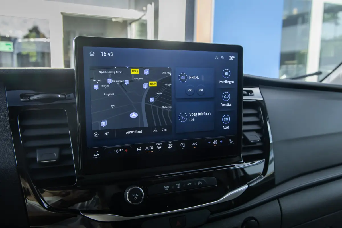350 L3H2 Trend 68 kWh | Apple Carplay/Android Auto | Dodehoekdetectie | Rondomzicht camera | Stoel- Stuurverwarming | Zijwandbekleding laadruimte | Apple Carplay/Android Auto|telefoonintegra