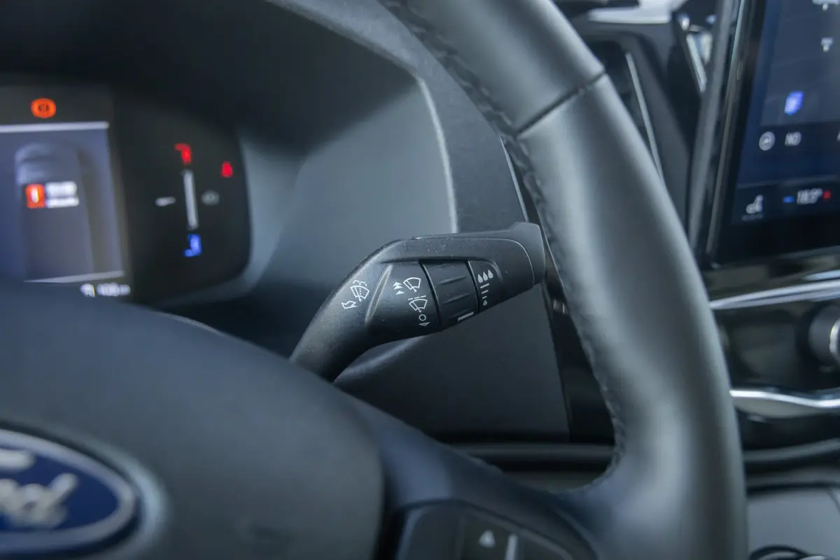350 L3H2 Trend 68 kWh | Apple Carplay/Android Auto | Dodehoekdetectie | Rondomzicht camera | Stoel- Stuurverwarming | Zijwandbekleding laadruimte | Apple Carplay/Android Auto|telefoonintegra
