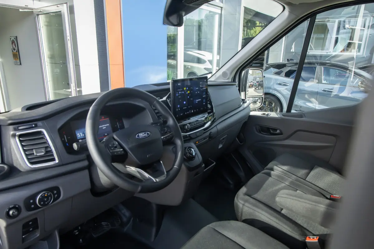 350 L3H2 Trend 68 kWh | Apple Carplay/Android Auto | Dodehoekdetectie | Rondomzicht camera | Stoel- Stuurverwarming | Zijwandbekleding laadruimte | Apple Carplay/Android Auto|telefoonintegra