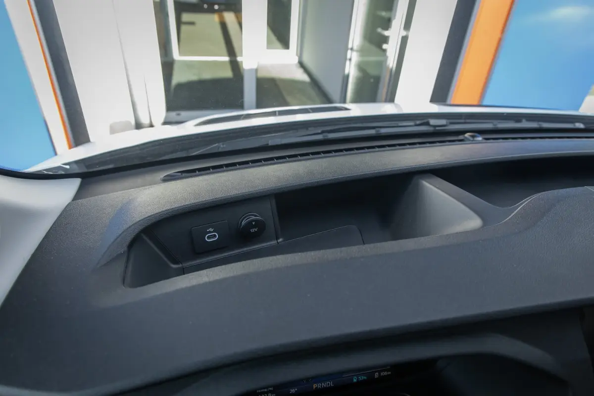 350 L3H2 Trend 68 kWh | Apple Carplay/Android Auto | Dodehoekdetectie | Rondomzicht camera | Stoel- Stuurverwarming | Zijwandbekleding laadruimte | Apple Carplay/Android Auto|telefoonintegra