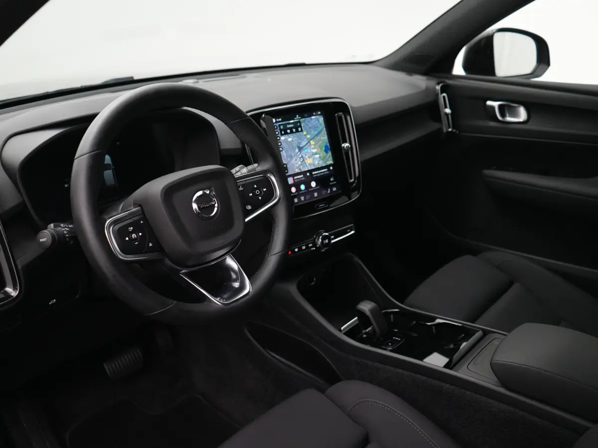 Core | Stuur- & Stoelverwarming | Trekhaak | Camera | Google Maps | LED | Cruise Control | Climate Control