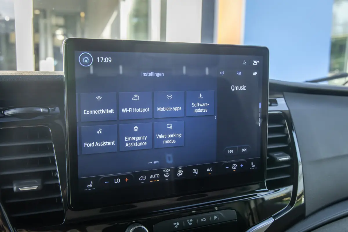 350 L3H2 Trend 68 kWh | Apple Carplay/Android Auto | Rondomzicht camera | Stoel- Stuurverwarming | Elektrisch verstelbare bestuurdersstoel | Apple Carplay/Android Auto|telefoonintegratie pre
