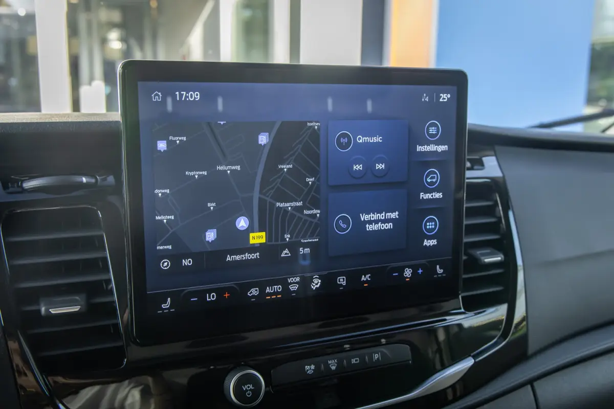 350 L3H2 Trend 68 kWh | Apple Carplay/Android Auto | Rondomzicht camera | Stoel- Stuurverwarming | Elektrisch verstelbare bestuurdersstoel | Apple Carplay/Android Auto|telefoonintegratie pre