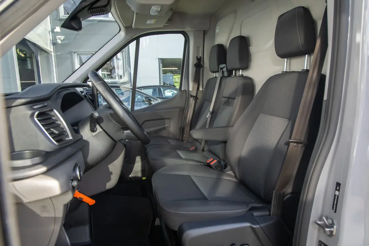 350 L3H2 Trend 68 kWh | Apple Carplay/Android Auto | Rondomzicht camera | Stoel- Stuurverwarming | Elektrisch verstelbare bestuurdersstoel | Apple Carplay/Android Auto|telefoonintegratie pre