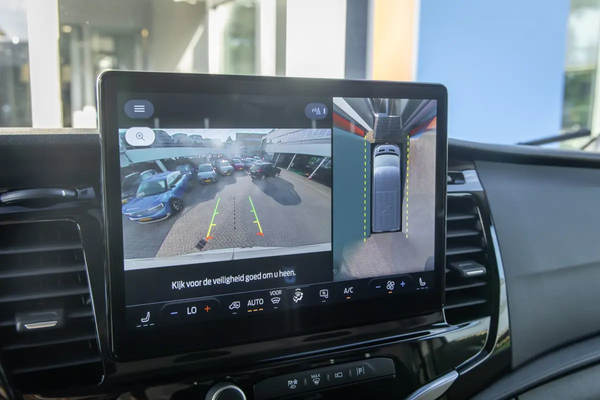 350 L3H2 Trend 68 kWh | Apple Carplay/Android Auto | Rondomzicht camera | Stoel- Stuurverwarming | Elektrisch verstelbare bestuurdersstoel | Apple Carplay/Android Auto|telefoonintegratie pre