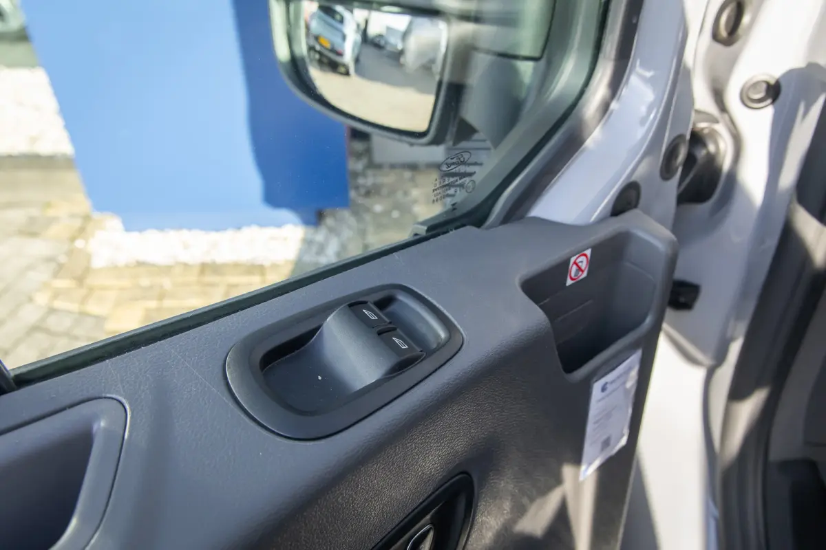 350 L3H2 Trend 68 kWh | Apple Carplay/Android Auto | Rondomzicht camera | Stoel- Stuurverwarming | Elektrisch verstelbare bestuurdersstoel | Apple Carplay/Android Auto|telefoonintegratie pre