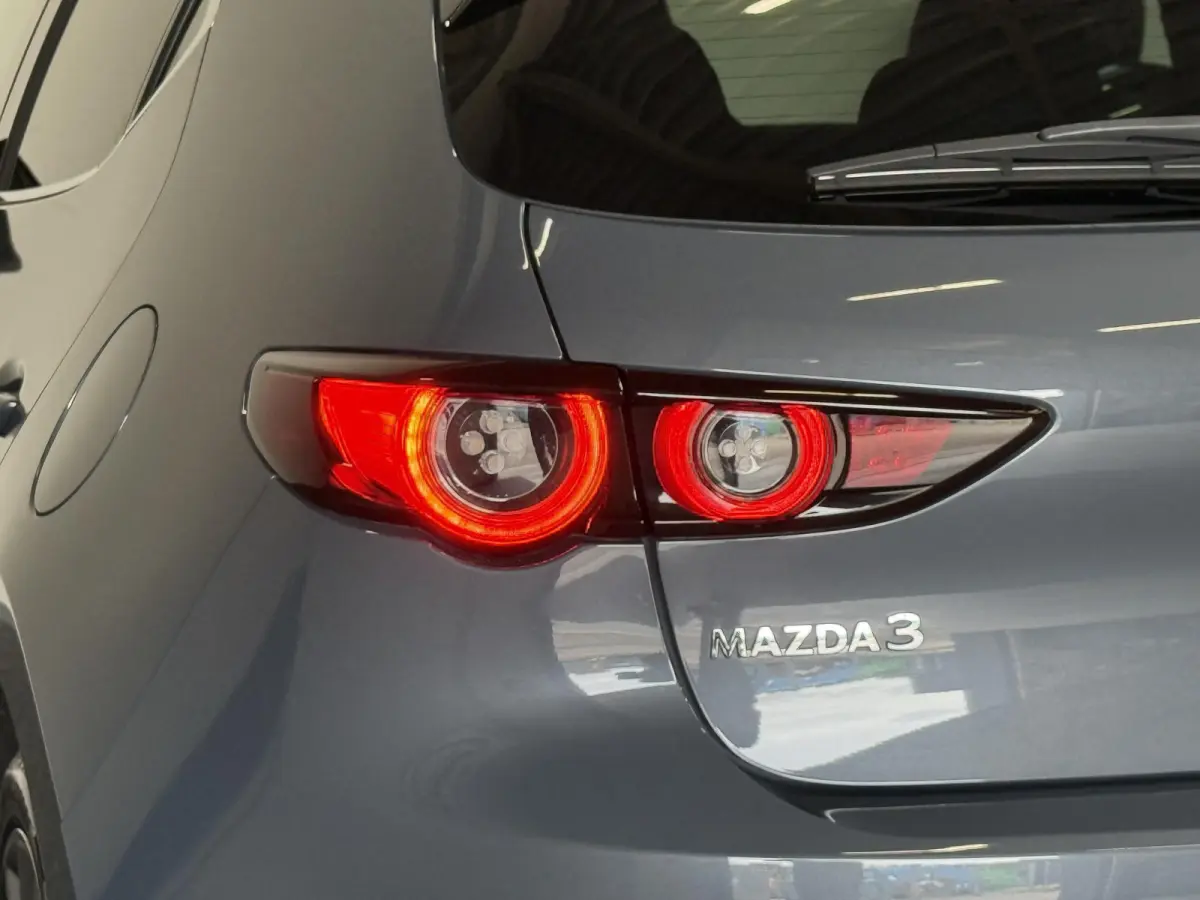 2.0 e-SkyActiv-G M Hybrid 122 Luxury | 360CAM | TRHK | BOSE