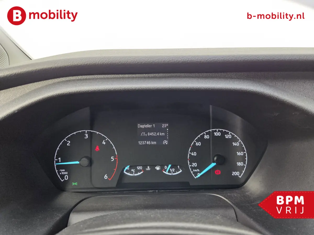 300 2.0 TDCI L2H1 130PK Trend Dubbel Cabine Trekhaak | Achteruitrijcamera | Apple CarPlay | Cruise Control | Sidebars | DAB Audio | Betimmering