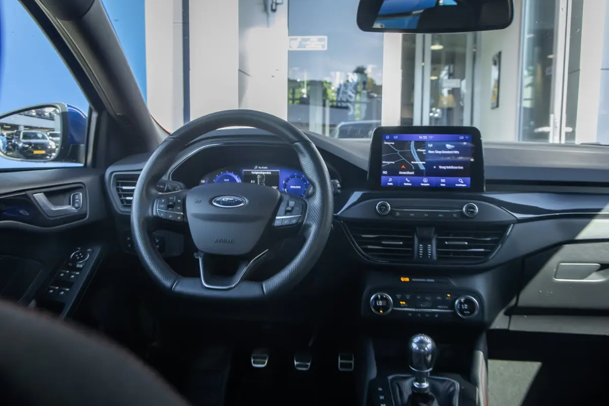1.0 EcoBoost Hybrid ST Line X Business | Pano | Apple Carplay/Android Auto | Achteruitrijcamera | B&O | Cruise control adaptief | Elektrisch glazen panorama-dak | Achteruitrijcamera | Apple 