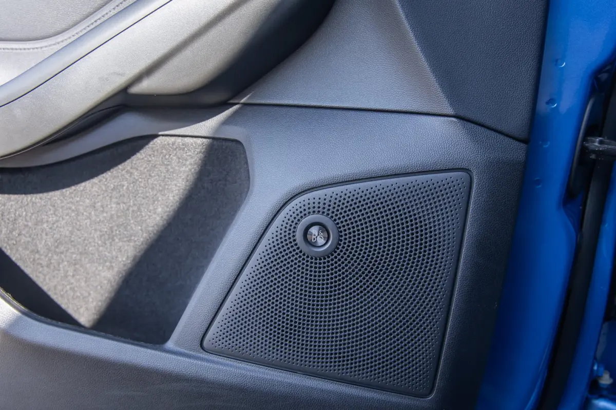 1.0 EcoBoost Hybrid ST Line X Business | Pano | Apple Carplay/Android Auto | Achteruitrijcamera | B&O | Cruise control adaptief | Elektrisch glazen panorama-dak | Achteruitrijcamera | Apple 