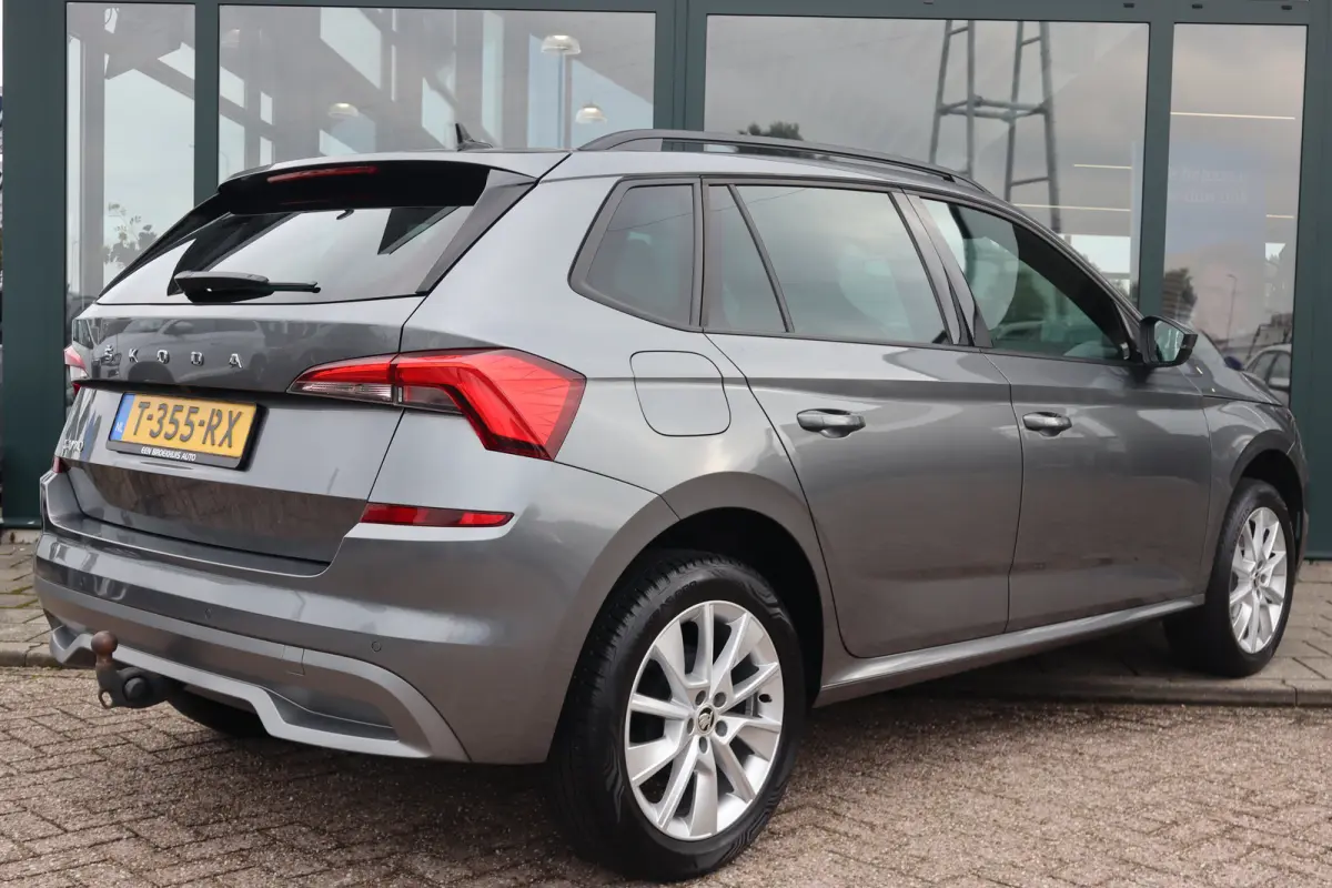 1.0 TSI Sport Business 110PK AUTOMAAT|TREKHAAK | Achteruitrijcamera | Apple Carplay/Android Auto|telefoonintegratie premium | Draadloze telefoonlader