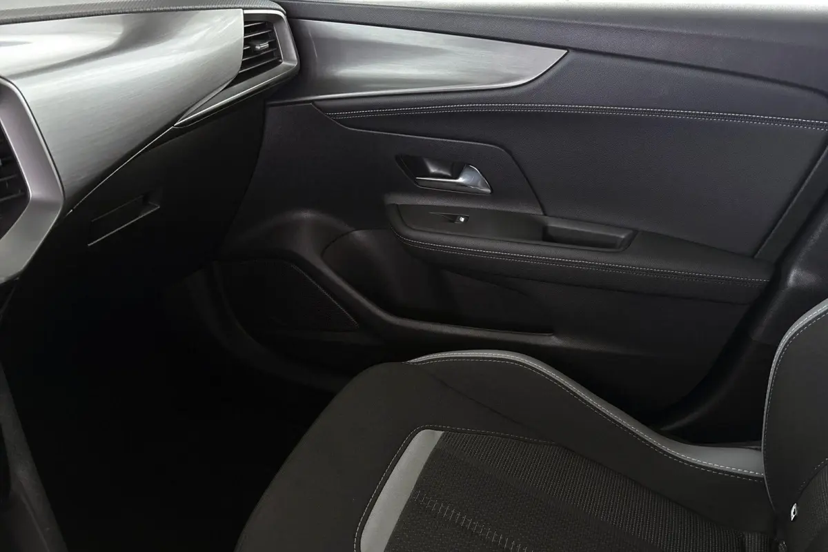 1.2 Turbo Hybrid GS Stuurverwarming Camera Keyless