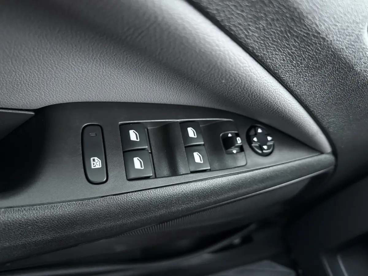 1.2 Turbo Innovation | Airco (automatisch) | Apple Carplay/Android Auto|telefoonintegratie premium | Comfortstoel(en)