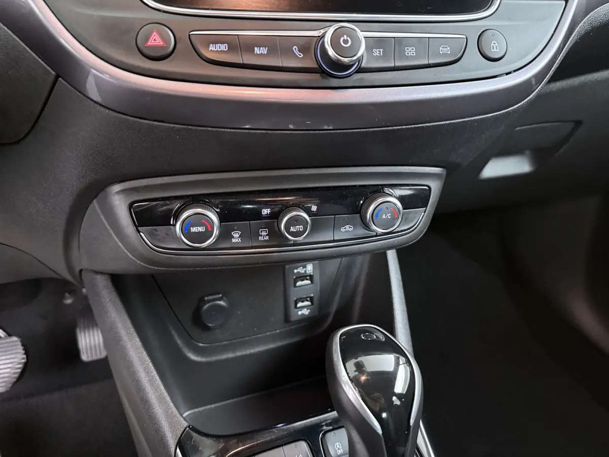 1.2 Turbo Innovation | Airco (automatisch) | Apple Carplay/Android Auto|telefoonintegratie premium | Comfortstoel(en)