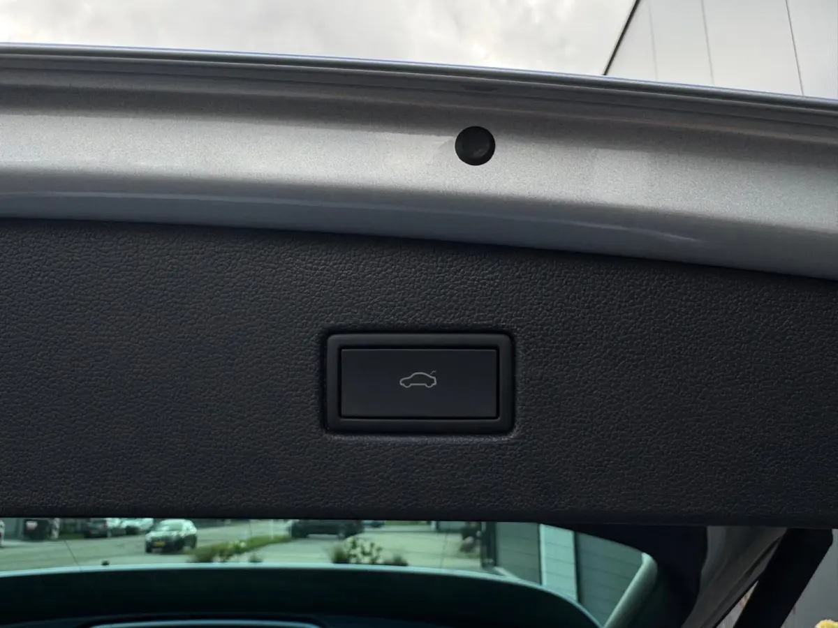 1.4 TSI eHybrid R-Line PANO|LEDER|CAMERA|ACC|ECC