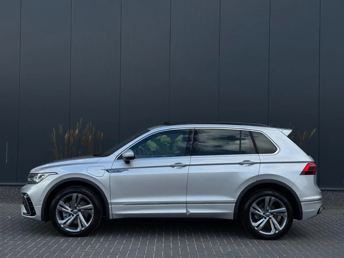 1.4 TSI eHybrid R-Line PANO|LEDER|CAMERA|ACC|ECC