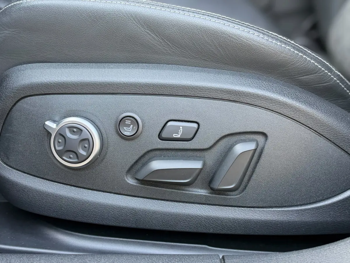 40 TFSI S-LINE COMPETITION l RS-ZETELS l VIRTUAL l PANO l B&O l MATRIX l SFEER l CAMERA l MASSAGE l ORG.NL l BTW
