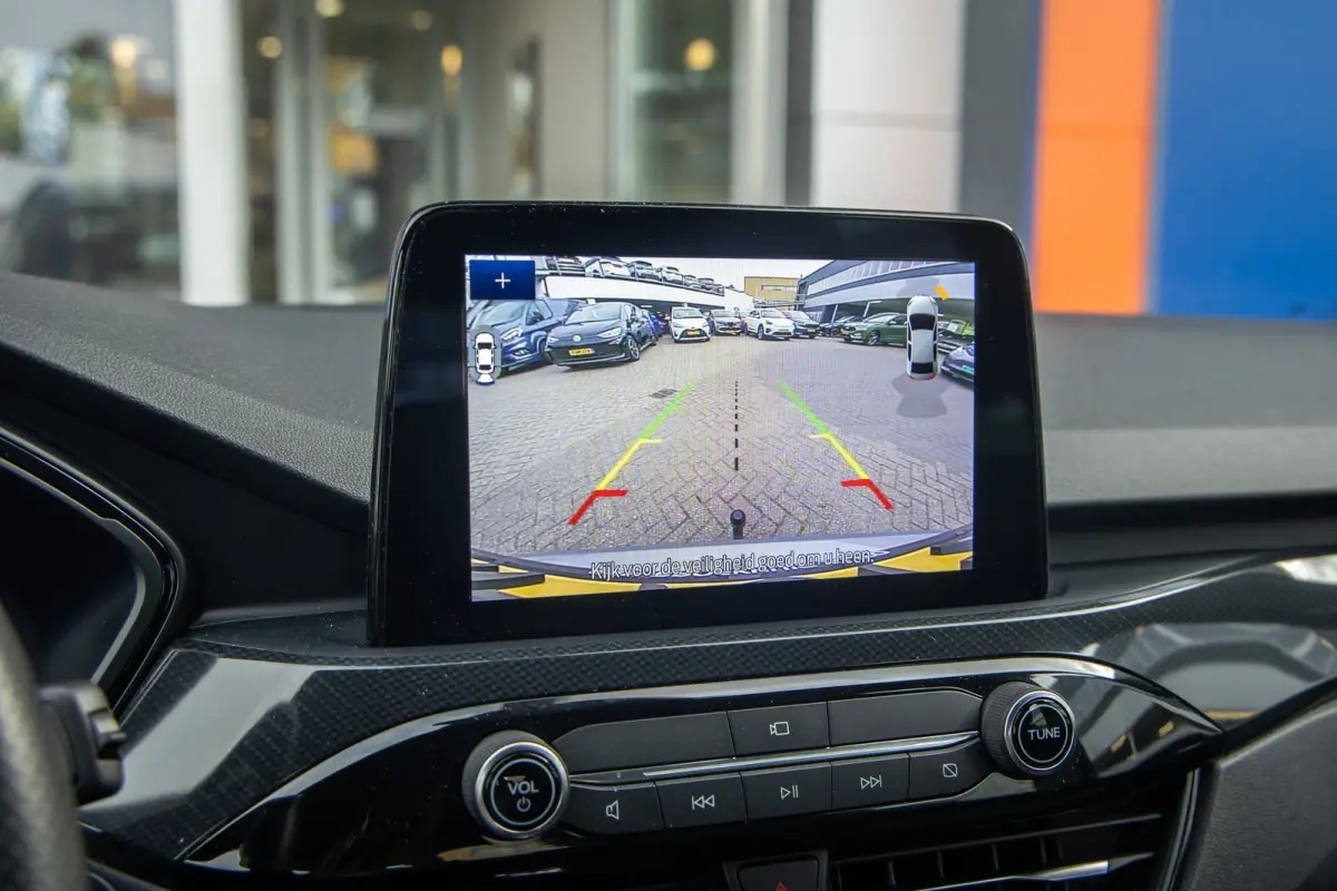1.5 EcoBoost ST-Line | Trekhaak | Apple Carplay/Android Auto | Achteruitrijcamera | Dodehoek detectie | Keyless | Parkeersensoren | Stoel- Stuurverwarming | Achteruitrijcamera | Apple Carpla