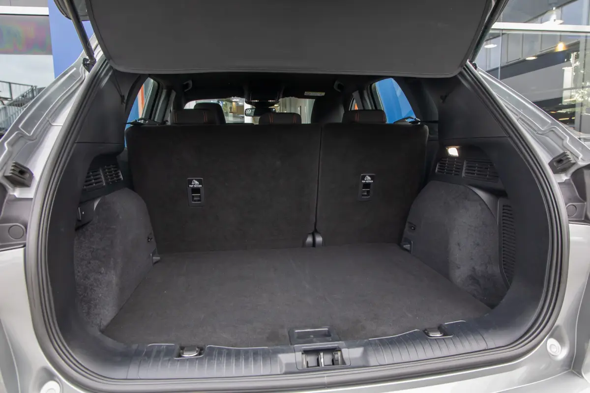 1.5 EcoBoost ST-Line | Trekhaak | Apple Carplay/Android Auto | Achteruitrijcamera | Dodehoek detectie | Keyless | Parkeersensoren | Stoel- Stuurverwarming | Achteruitrijcamera | Apple Carpla