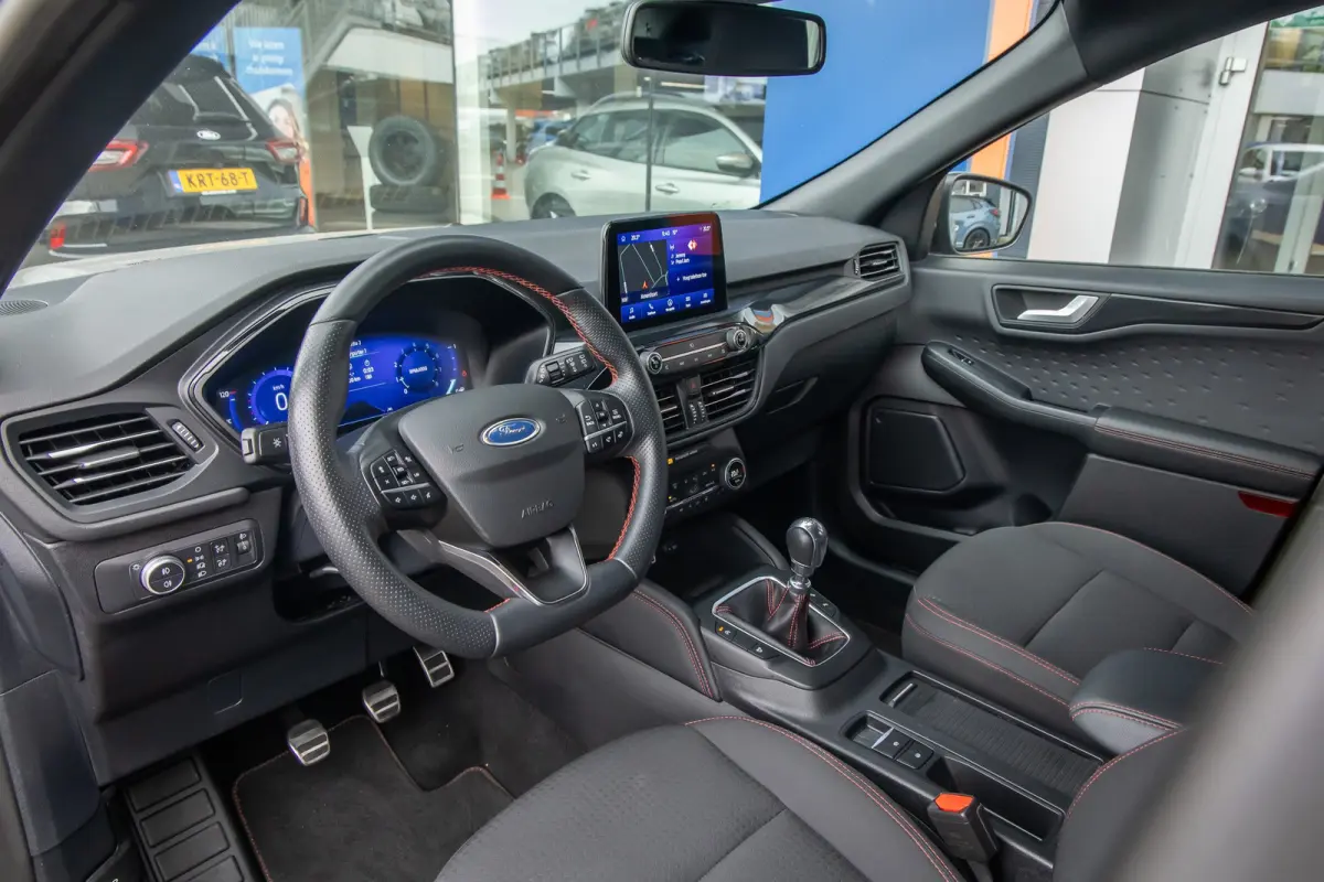 1.5 EcoBoost ST-Line | Trekhaak | Apple Carplay/Android Auto | Achteruitrijcamera | Dodehoek detectie | Keyless | Parkeersensoren | Stoel- Stuurverwarming | Achteruitrijcamera | Apple Carpla